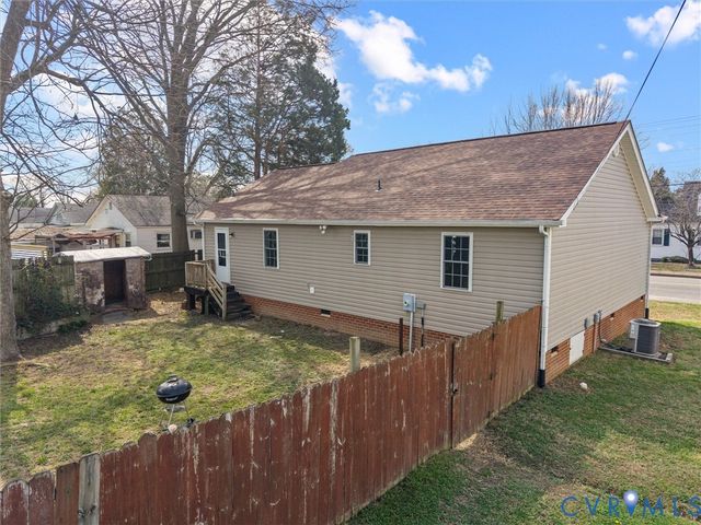 309 S 17th Ave, Hopewell, VA 23860
