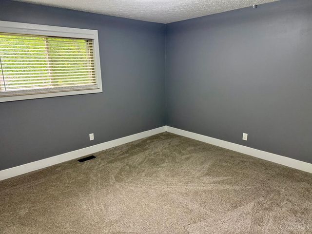 3275 Danbury Road, Fairfield, OH 45014