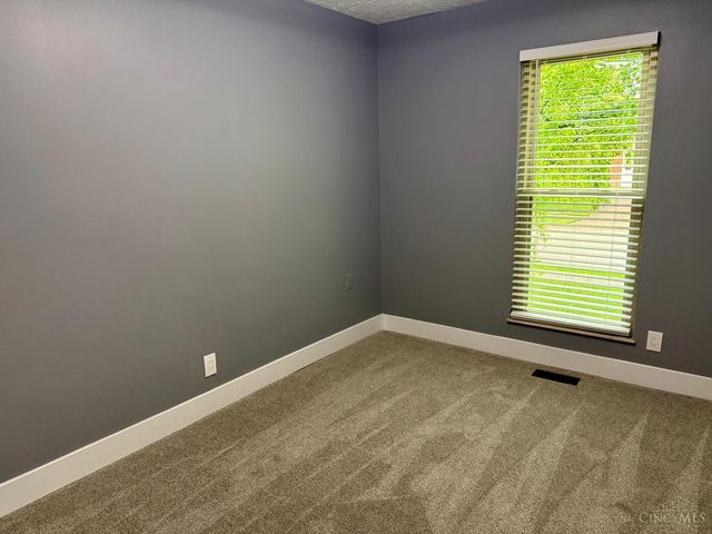 3275 Danbury Road, Fairfield, OH 45014