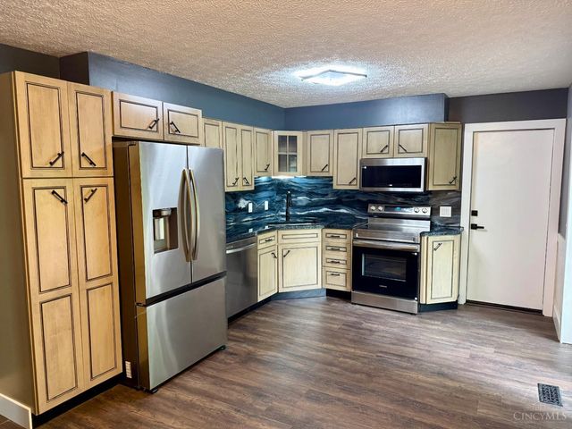 3275 Danbury Road, Fairfield, OH 45014