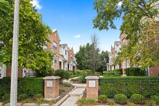 6148 Washington Court, Morton Grove, IL 60053