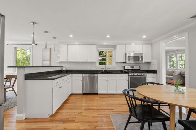 5 South Main St., Sherborn, MA 01770