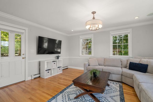 5 South Main St., Sherborn, MA 01770