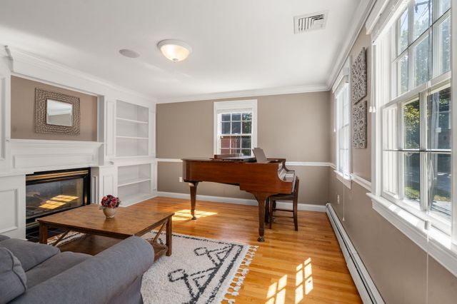 5 South Main St., Sherborn, MA 01770