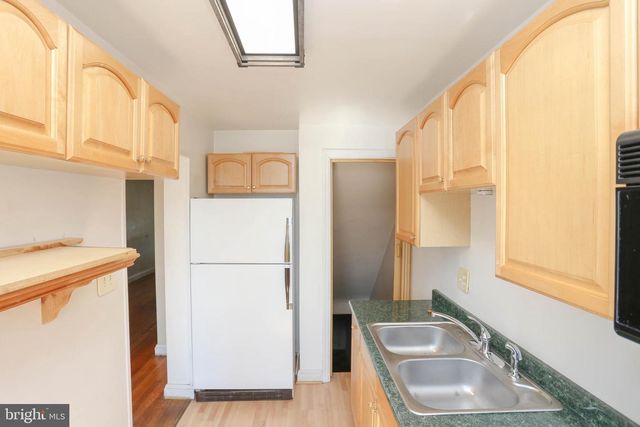 647 DUNWICH WAY, Baltimore, MD 21221
