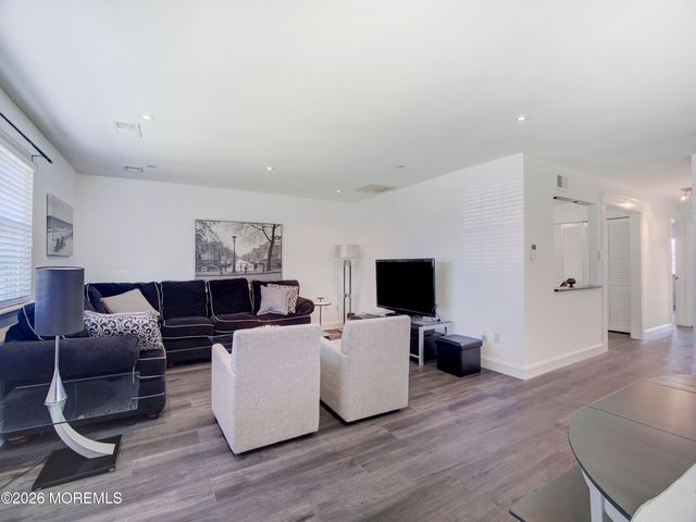 96 Greenwood Loop Road, Brick, NJ 08724