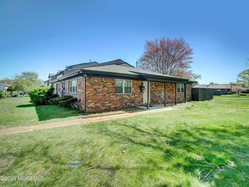 96 Greenwood Loop Road, Brick, NJ 08724