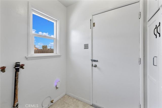 537 E Trenton, San Bernardino, CA 92404