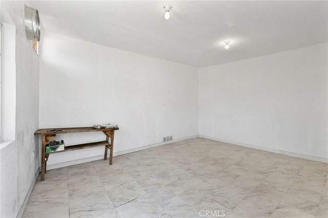 537 E Trenton, San Bernardino, CA 92404
