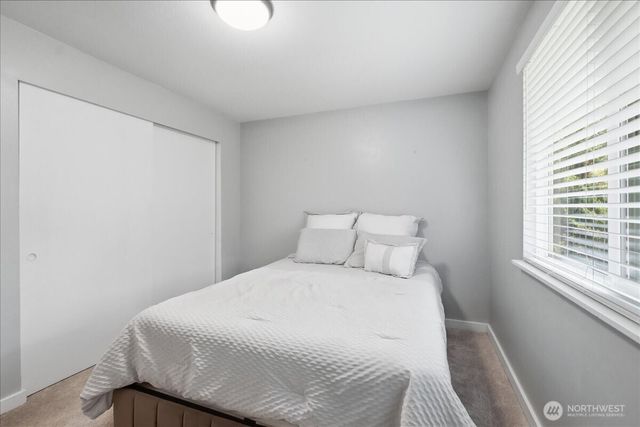 8604 W 45TH, University Place, WA 98466