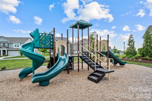 123 Neill Estate Lane, Mooresville, NC 28117