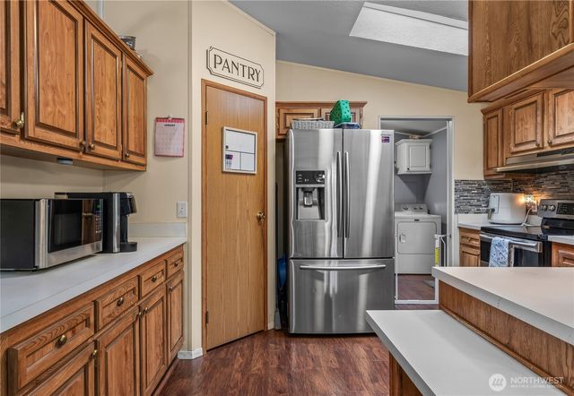 302 Port Hadlock Heights Road, Port Hadlock, WA 98339