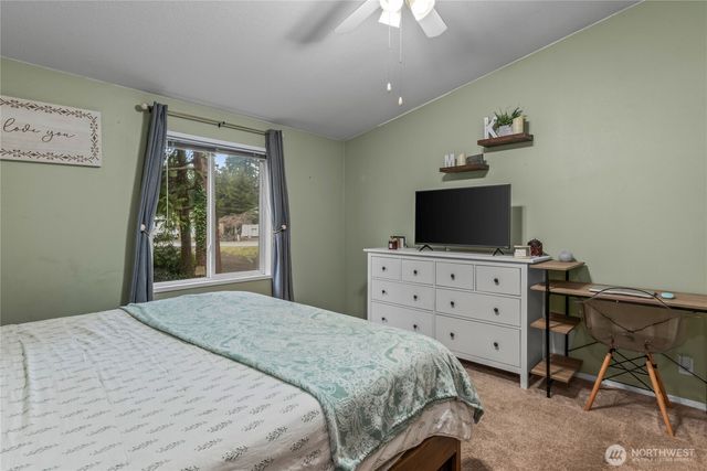 302 Port Hadlock Heights Road, Port Hadlock, WA 98339