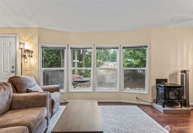 302 Port Hadlock Heights Road, Port Hadlock, WA 98339