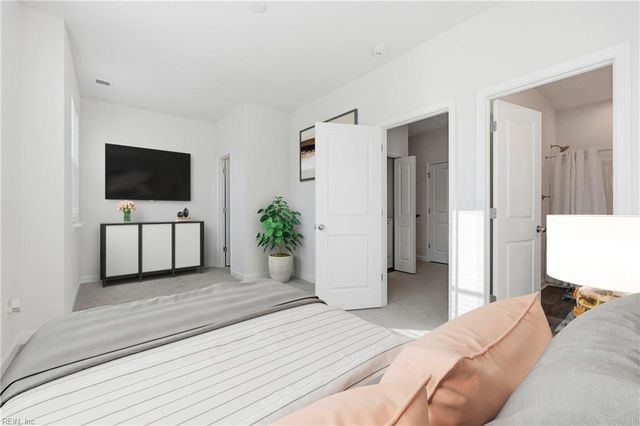 2022 Laycock Ln Unit 101, Suffolk, VA 23435