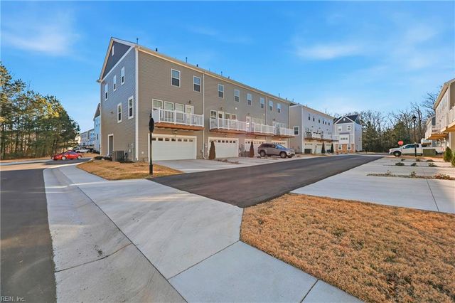 2022 Laycock Ln Unit 101, Suffolk, VA 23435