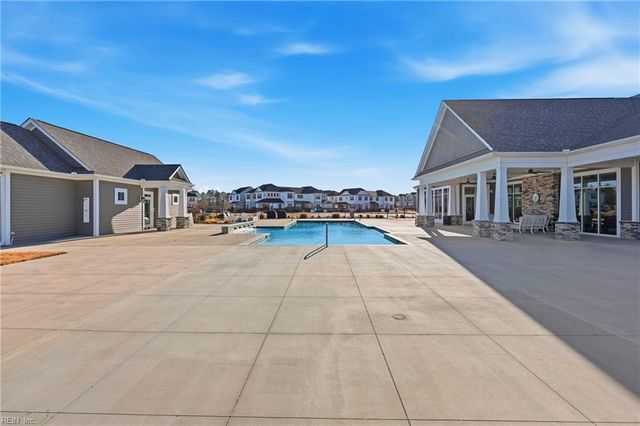 2022 Laycock Ln Unit 101, Suffolk, VA 23435