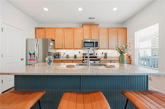 2022 Laycock Ln Unit 101, Suffolk, VA 23435