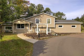 4983 S Lowes Creek Road, Eau Claire, WI 54701
