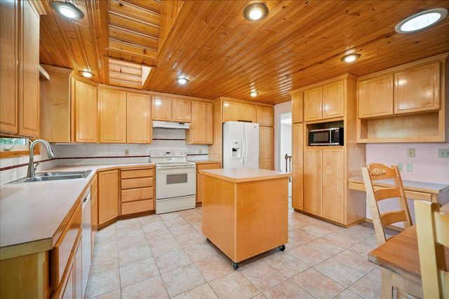 11808 N Madison St, Spokane, WA 99218