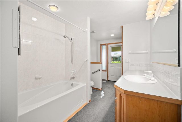 11808 N Madison St, Spokane, WA 99218