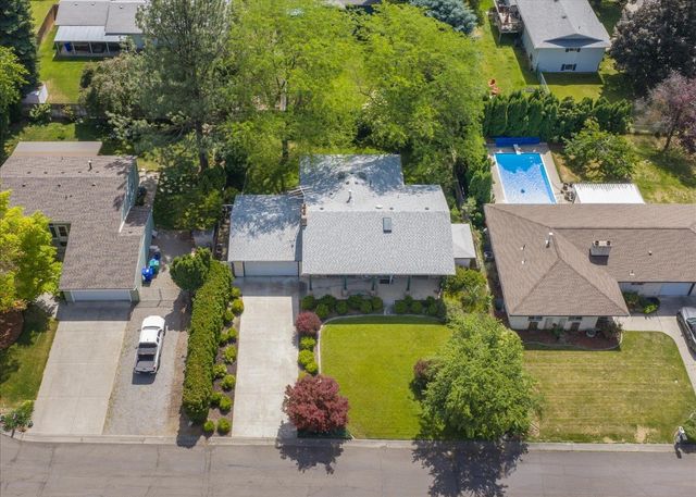 11808 N Madison St, Spokane, WA 99218