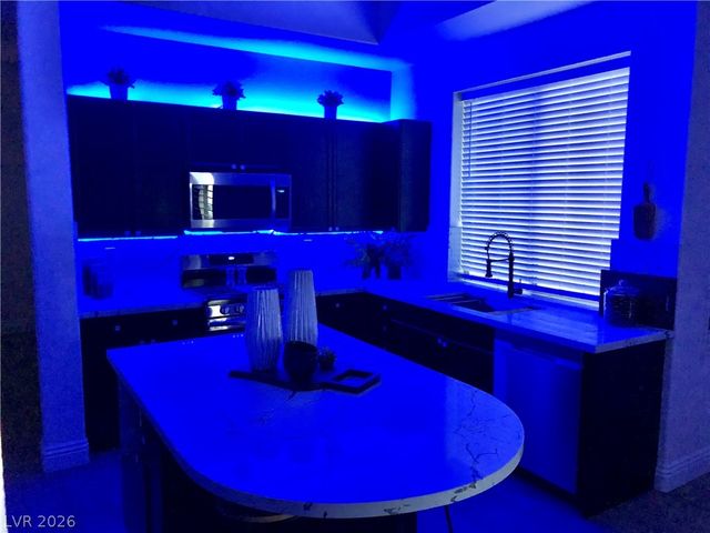 20 CHATEAU WHISTLER Court, Las Vegas, NV 89148
