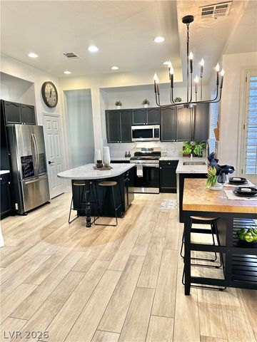 20 CHATEAU WHISTLER Court, Las Vegas, NV 89148