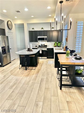 20 CHATEAU WHISTLER Court, Las Vegas, NV 89148