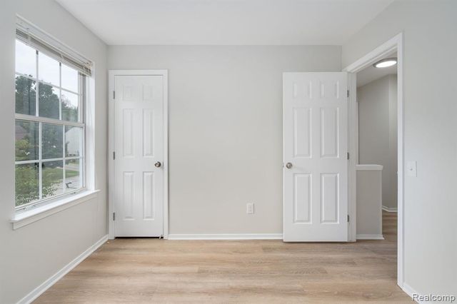 1883 Poppleton Drive, West Bloomfield, MI 48324