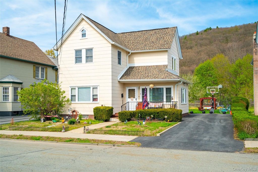 15 Erie Street, Port Jervis, NY 12771