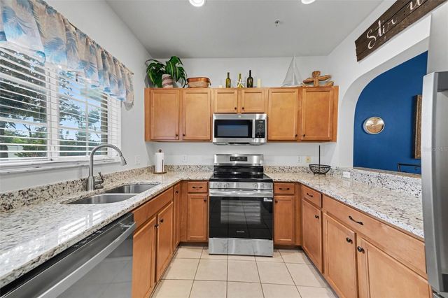 3505 45TH TERRACE W 105, Bradenton, FL 34210
