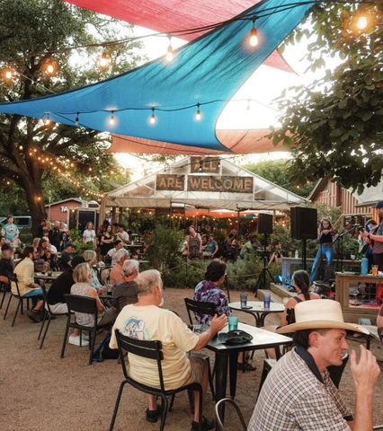 935 Olive ST, Austin, TX 78702