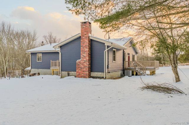 41 Low Road, Wallkill, NY 12589