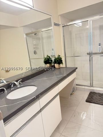 19195 NE Mystic Pointe dr 2703, Aventura, FL 33180