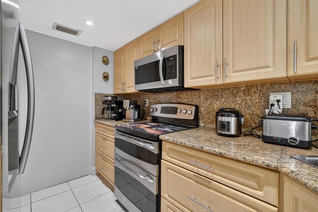 7101 W 24th Avenue 45, Hialeah, FL 33016