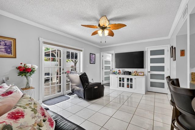 7101 W 24th Avenue 45, Hialeah, FL 33016