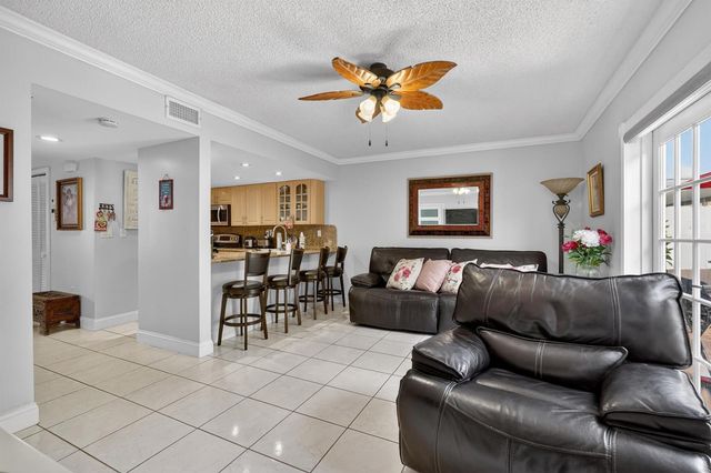 7101 W 24th Avenue 45, Hialeah, FL 33016