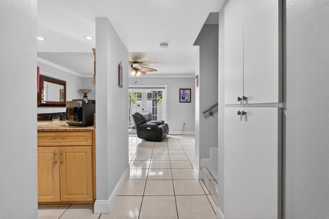 7101 W 24th Avenue 45, Hialeah, FL 33016