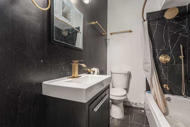 427 Wisconsin Avenue, Oak Park, IL 60302