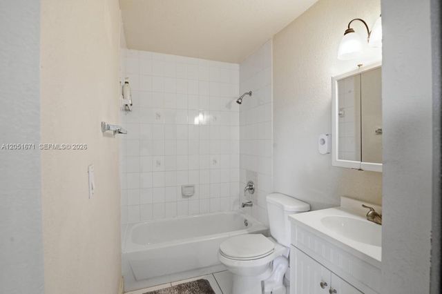 15250 SW 134th Place 110, Miami, FL 33177