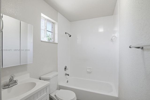 15250 SW 134th Place 110, Miami, FL 33177