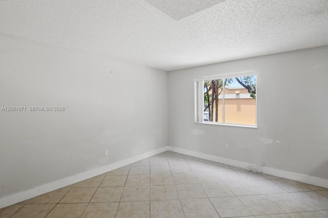 15250 SW 134th Place 110, Miami, FL 33177