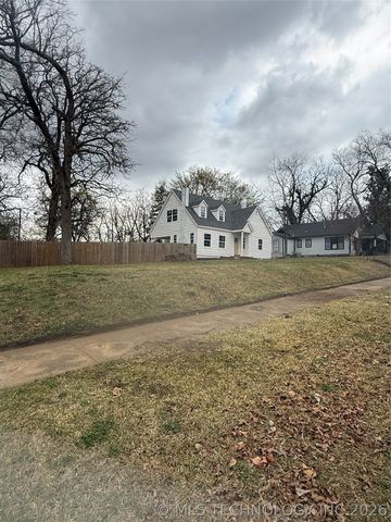 1111 N 5th Avenue, Durant, OK 74701