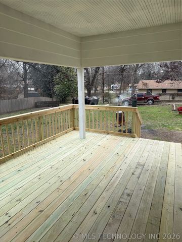 1111 N 5th Avenue, Durant, OK 74701