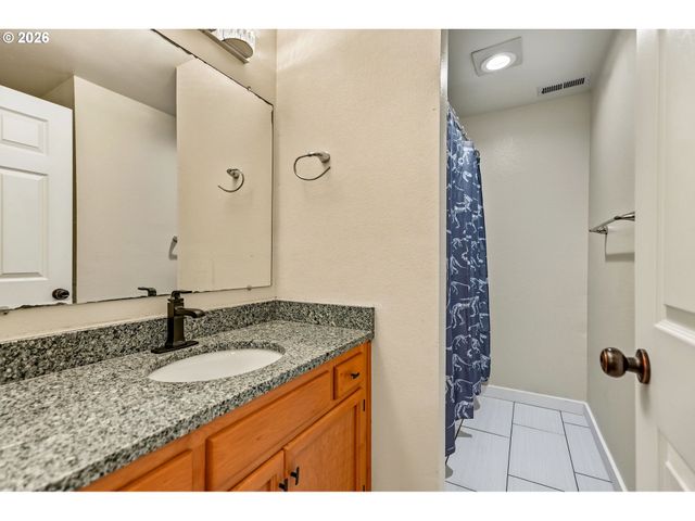442 OLSON Dr, Jefferson, OR 97352