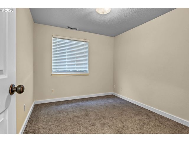 442 OLSON Dr, Jefferson, OR 97352