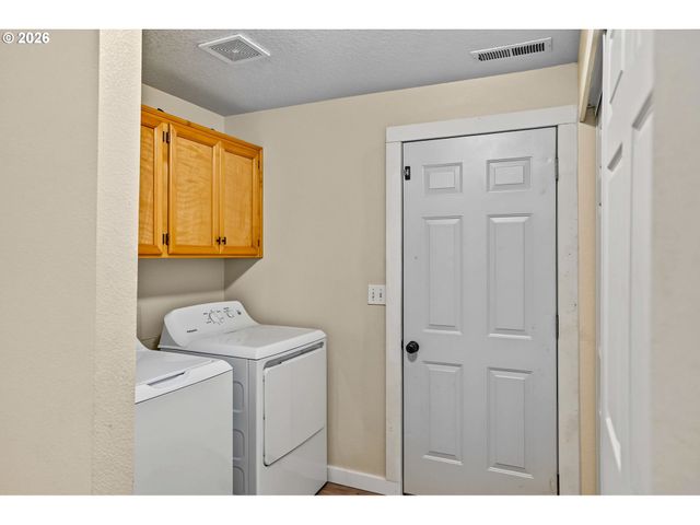 442 OLSON Dr, Jefferson, OR 97352