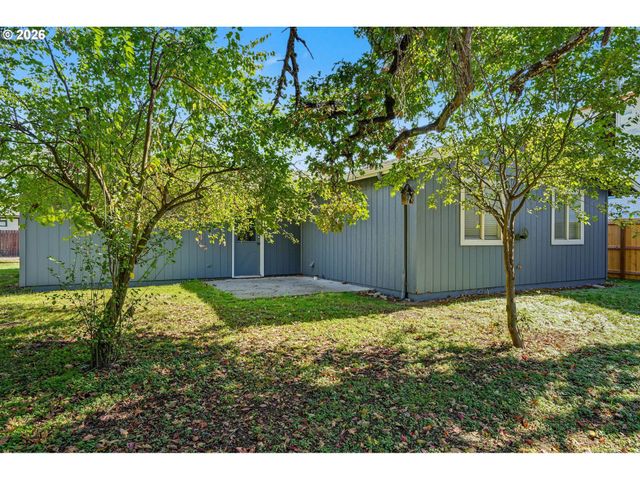 442 OLSON Dr, Jefferson, OR 97352