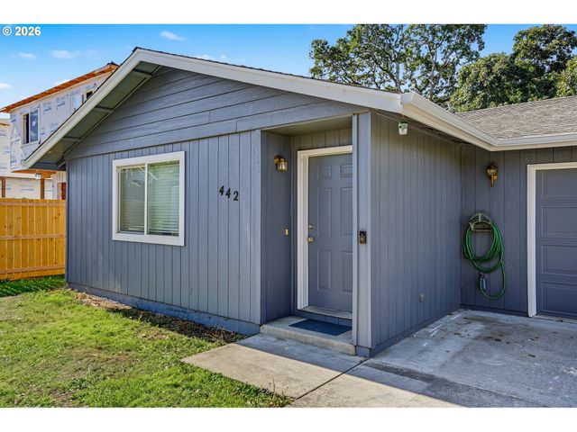 442 OLSON Dr, Jefferson, OR 97352